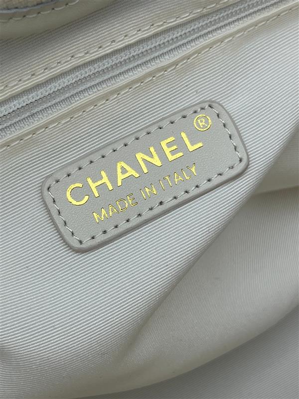 2026127214754185 630